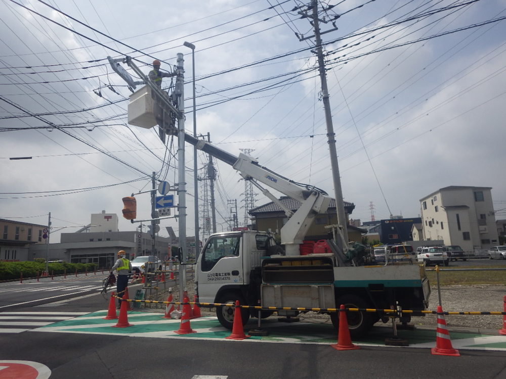 信号機施工の様子